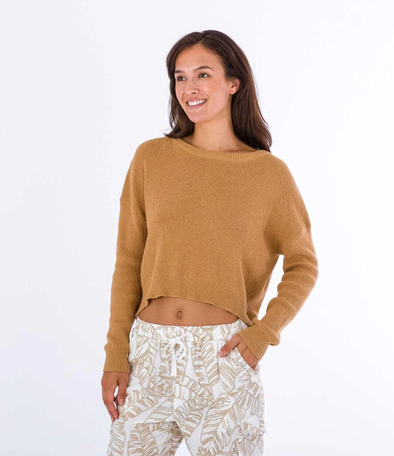 Chandail Hurley Overlap Back - Iced Coffee 2 Chandail Hurley Overlap Back - Iced Coffee – Image 2